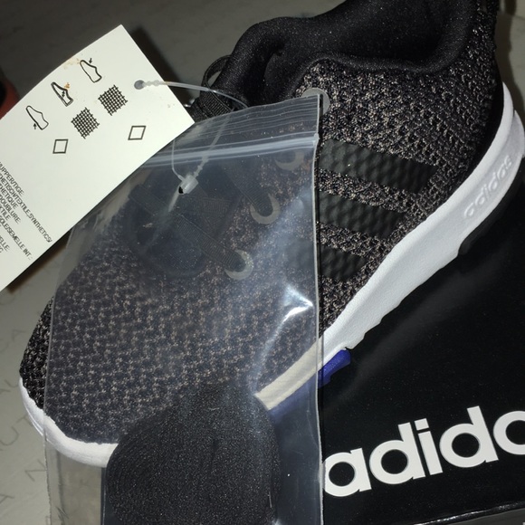 Shoeshiner - Picture 2 of 3